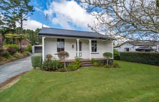 18 Bernard Street, Pukemiro