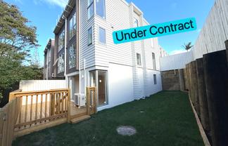 74D Sycamore Drive, Sunnynook