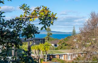1B Brighton Terrace, Mairangi Bay