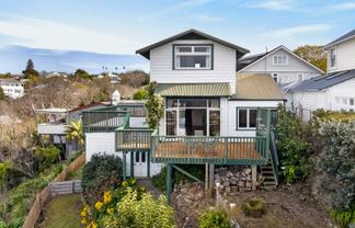 42 Cameron Road, Bluff Hill