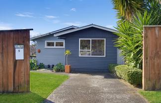 5 Mayfair Place, Westown