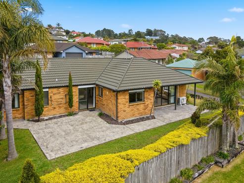 19 Black Teal Close, Unsworth Heights