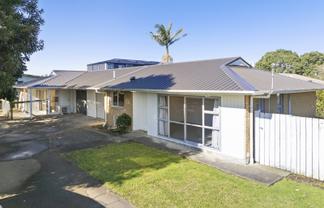 1 and 2/310 Weymouth Road, Clendon Park