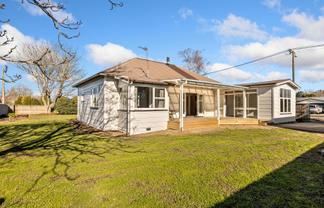 19 Lee Street, Southbridge