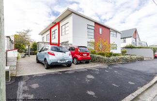15/B Ethel Benjamin Place, North Dunedin