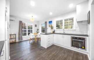 281 Avonhead Road, Avonhead