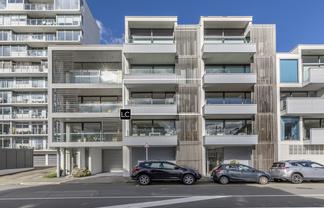 2C/138 Oriental Parade, Oriental Bay