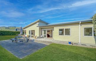 53 Montgomery Crescent, Kinloch