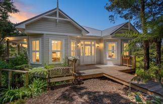 4 Kereru Grove, Greenhithe