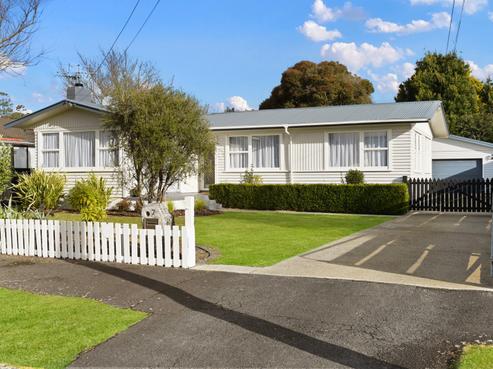 7 Forth Crescent, Glenview