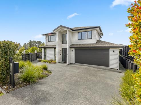134 Colonial Drive, Silverdale