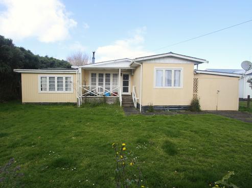 62 Valley Road, Hikurangi