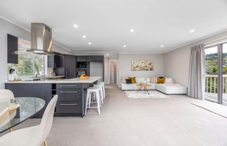 37 Onedin Place, Titirangi