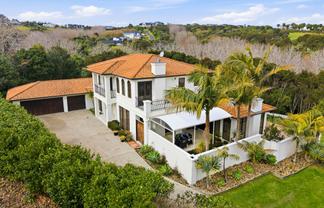 15B Regis Lane, Flat Bush