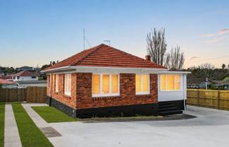 42 Coxhead Road, Manurewa