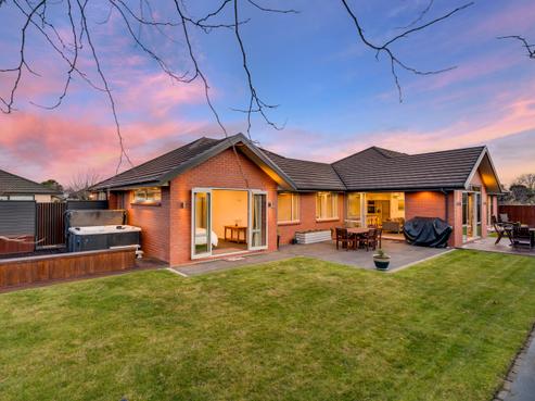 18 Westpark Drive, Burnside