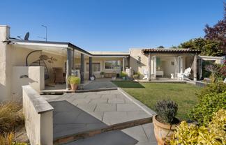 3 Waterhouse Street, Enner Glynn