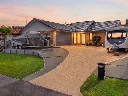 108 Lakeside Drive, Orewa
