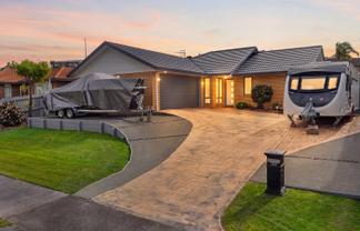 108 Lakeside Drive, Orewa