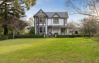 69 Pharazyn Street and 7B Sherwill Street East, FEILDING