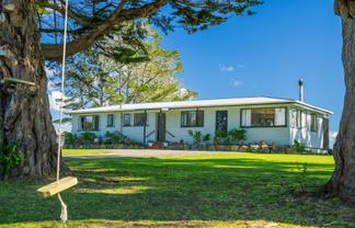 243 Pataua South Road, Pataua South