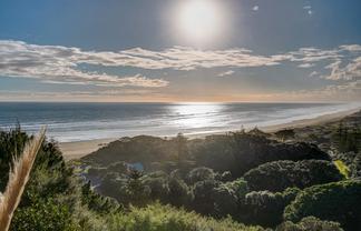 10 Waitea Road, Muriwai