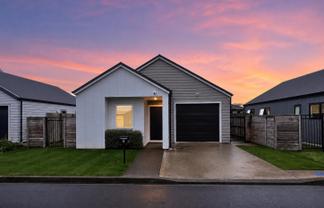 16 Koru Loop, Paraparaumu