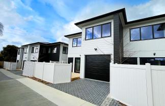 15C Renata Crescent, Te Atatu Peninsula