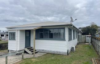 61a Strange Street, Waitara