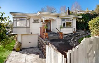 18 Alberton Avenue, Mount Albert