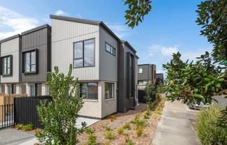 2 Aukaha Lane, Hobsonville