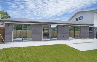 6 Academy Courts, Ilam