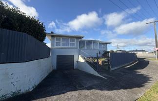 2 Ranfurly Street, Waitara