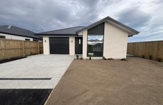 43 Falcons View Road, Rolleston