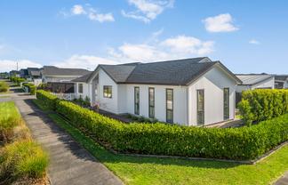 1 Siren Street, Milldale