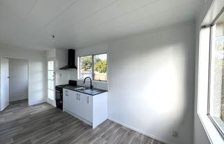 2/2 Arden Court, Clover Park