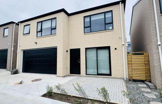 2/14 Richardson Road, Mount Albert