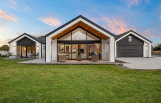 25 Awatiro Drive, Kaukapakapa