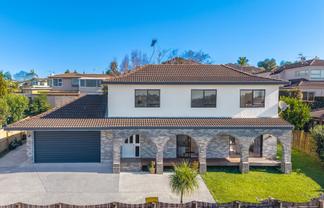 1/16 Spears Place, Botany Downs