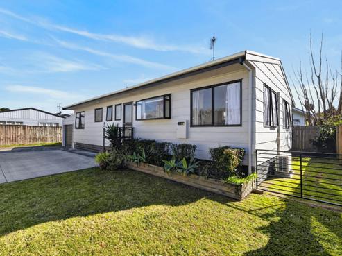 8A Solomon Street, Brookfield