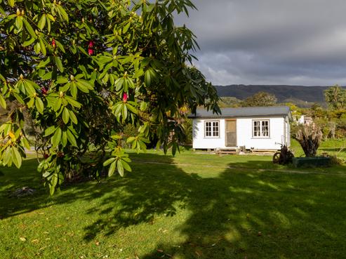 9 Sunderland Street, Waimangaroa