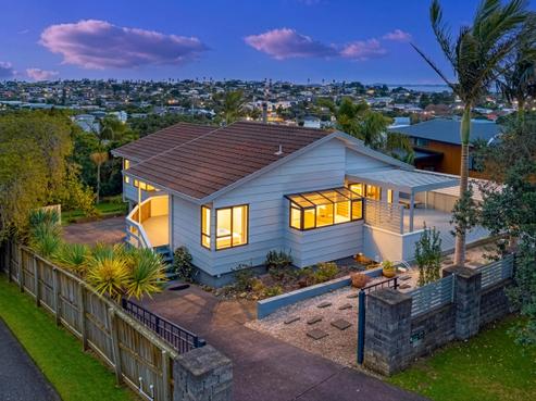 12 Bay Vista Drive, Red Beach