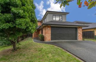 2 Coachman Drive, Flat Bush