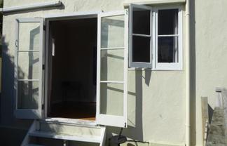 10B Cavendish Square, Strathmore Park