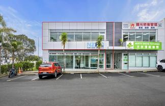 Standout 122sqm office in Albany