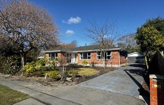 493 Avonhead Road, Avonhead