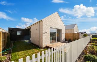 7 Shrubbery Lane, Rolleston