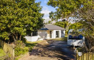 4 Marina Way, Athenree