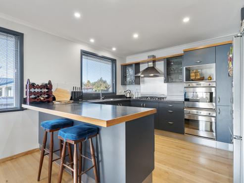 7 Solway Crescent, Solway