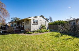 13 Newman Avenue, Brightwater